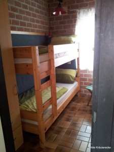 b_28 linkes Schlafzimmer mit Doppelstockbetten